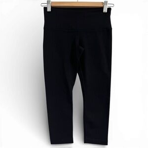 Diadora Women’s 3/4 Capri Leggings XS Black Supplex Nylon Lycra Made in Canada